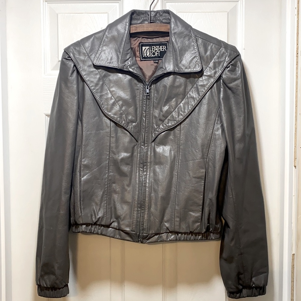 Vintage 80’s/90’s gray/matte silver leather jacket. 100% leather